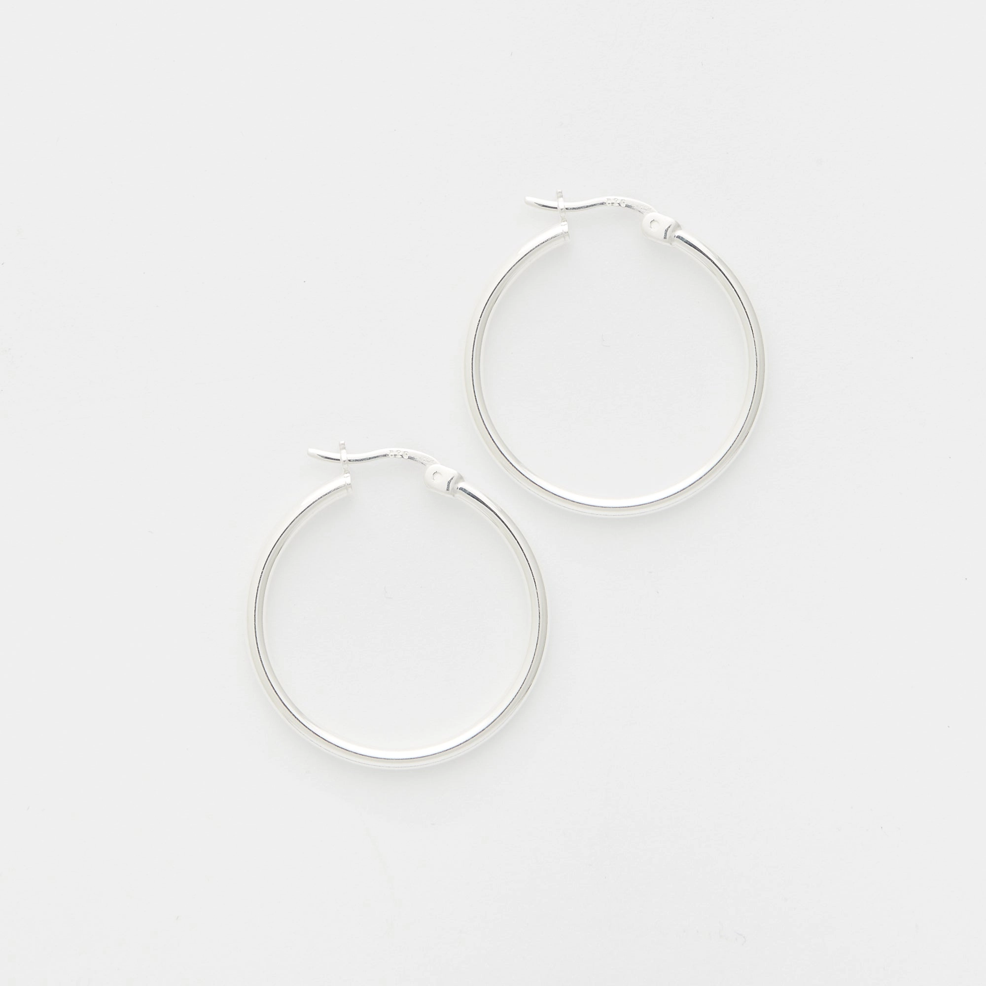 Andrea Hoops in Silver