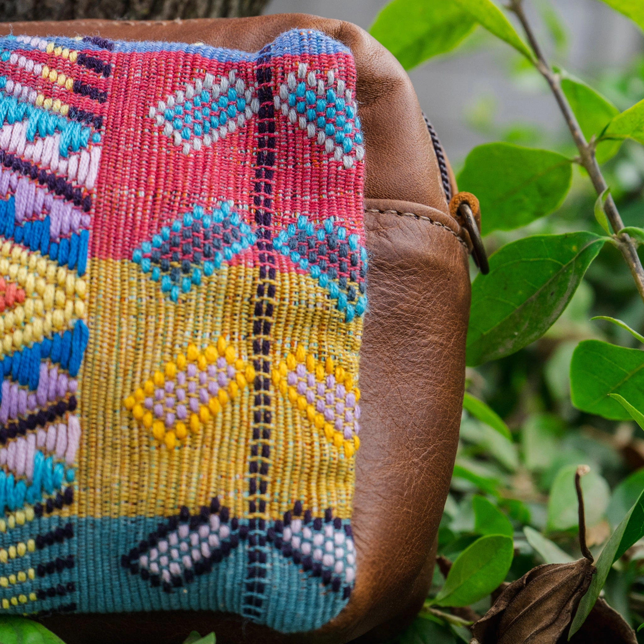 WANDER CROSSBODY BAG - H&S WHEAT - CAFE - NO. 15446